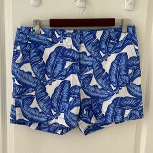 Vineyard Vines palm leaf shorts. Size 8.